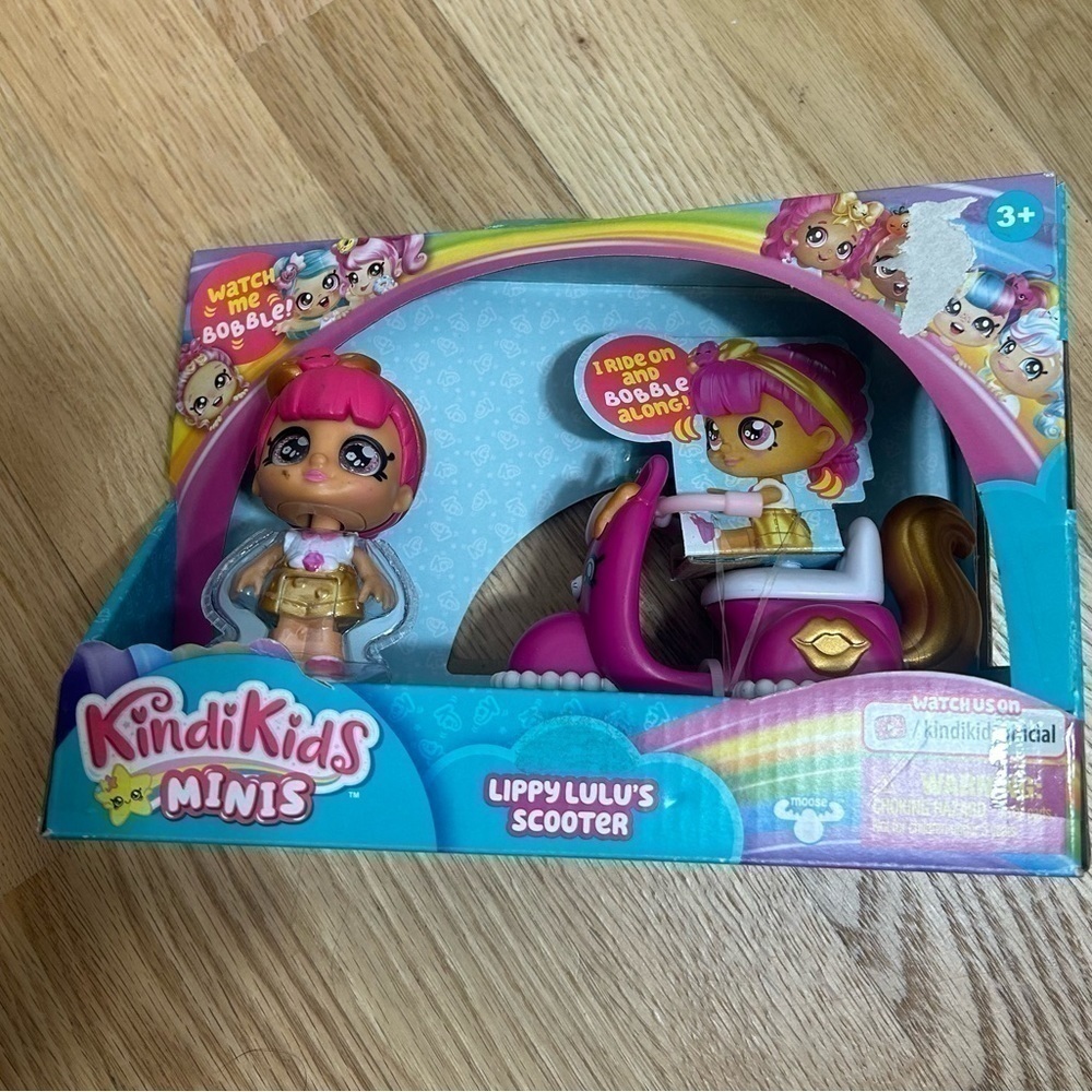 Kindi Kids Minis Lippy Lulu’s Scooter Action Figure Doll Playset NEW